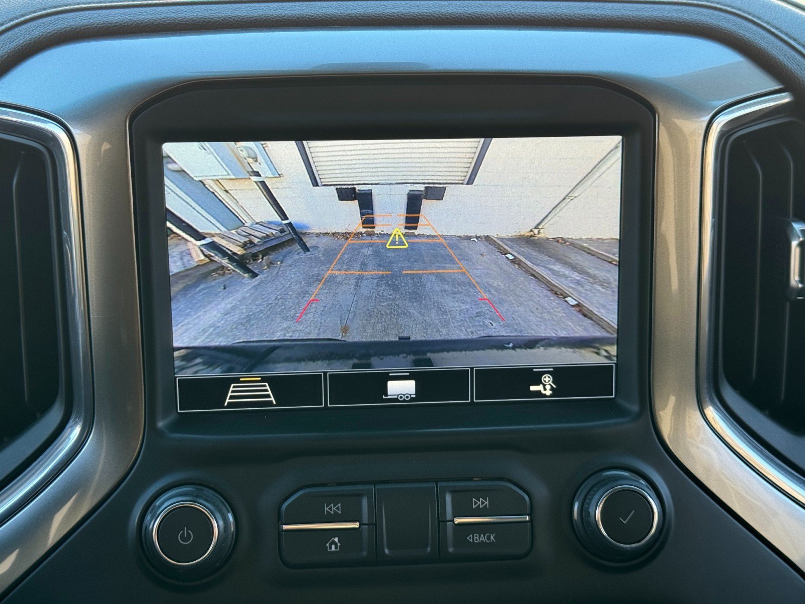 Used 2020 Chevrolet Silverado 1500 LT Trail Boss AWD/4WD image 27
