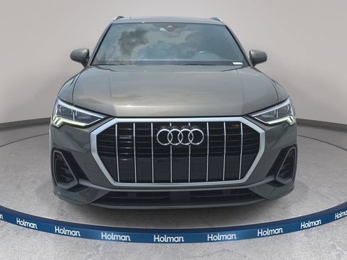 Used 2021 Audi Q3 2.0T Premium Plus w/ Premium Plus Package AWD/4WD image 3