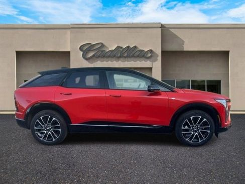 Certified 2025 Cadillac Optiq Sport 1 image 2