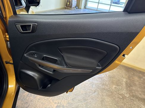 Used 2021 Ford EcoSport SE image 20