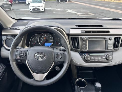 Used 2013 Toyota RAV4 XLE FWD image 7