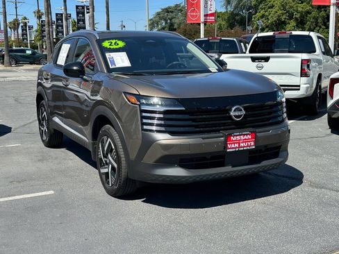 Used 2026 Nissan Kicks SV FWD image 10