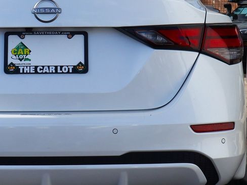 Used 2025 Nissan Sentra SV image 20