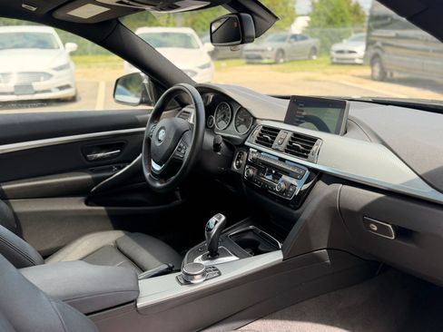 Used 2019 BMW 430i Coupe w/ Convenience Package RWD image 17
