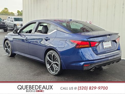 Used 2023 Nissan Altima 2.5 SR FWD image 5