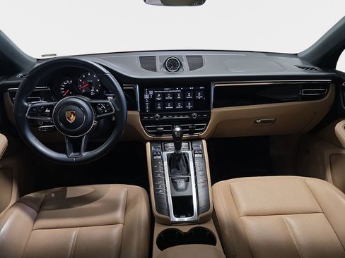 Used 2021 Porsche Macan S image 12