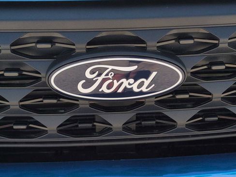 New 2026 Ford Maverick XL FWD image 17