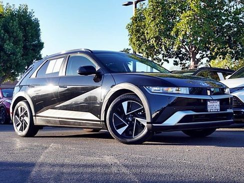 Certified 2025 Hyundai Ioniq 5 SEL image 2