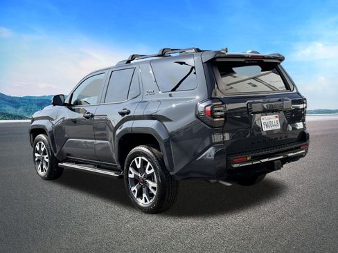 Used 2025 Toyota 4Runner TRD Sport Premium AWD/4WD image 7