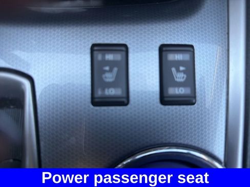 Used 2019 Nissan Pathfinder SL AWD/4WD image 25