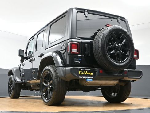 Used 2024 Jeep Wrangler Unlimited w/ Convenience Group image 53