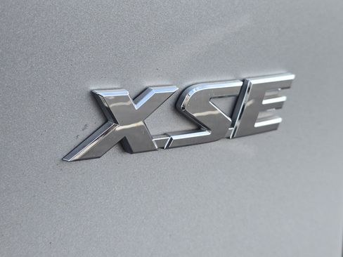 Used 2022 Toyota RAV4 XSE image 13