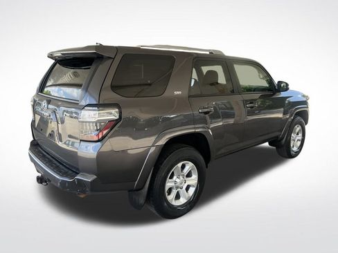 Used 2018 Toyota 4Runner SR5 Premium AWD/4WD image 40