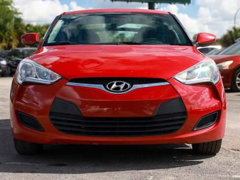 Used 2016 Hyundai Veloster FWD image 17
