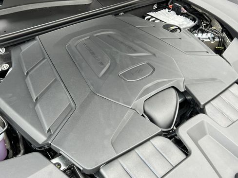 New 2026 Porsche Cayenne image 35