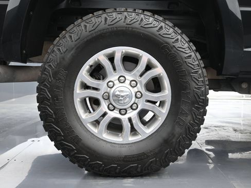 Used 2018 RAM 2500 Laramie w/ Off Road Package AWD/4WD image 18