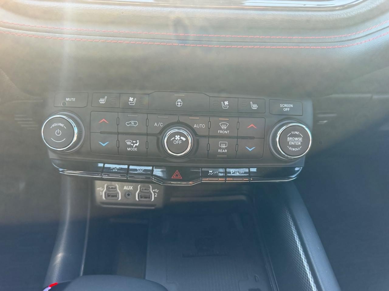 Used 2023 Dodge Durango R/T AWD/4WD image 19