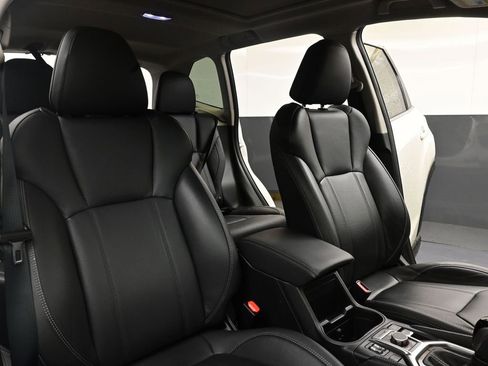 Used 2024 Subaru Forester Limited image 13