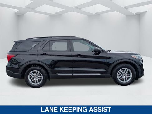 New 2025 Ford Explorer Active w/ Active Comfort Package image 3