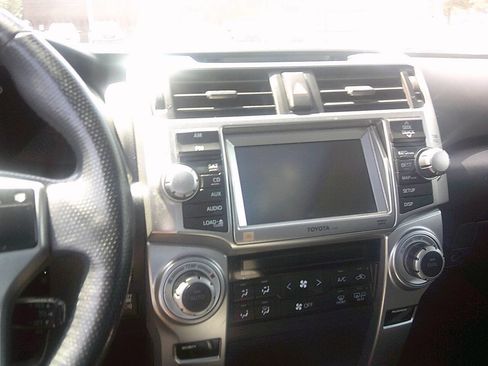 Used 2013 Toyota 4Runner Limited AWD/4WD image 11