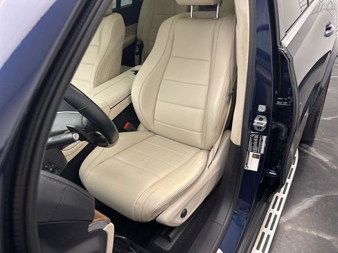 Used 2022 Mercedes-Benz GLS 450 4MATIC image 16