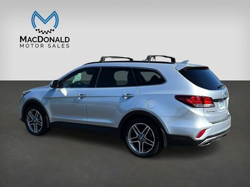 Used 2017 Hyundai Santa Fe FWD image 5