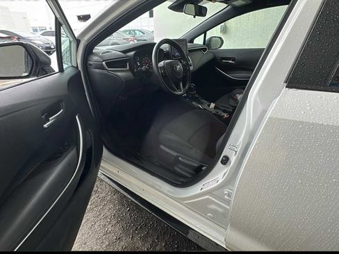 Certified 2024 Toyota Corolla SE image 6