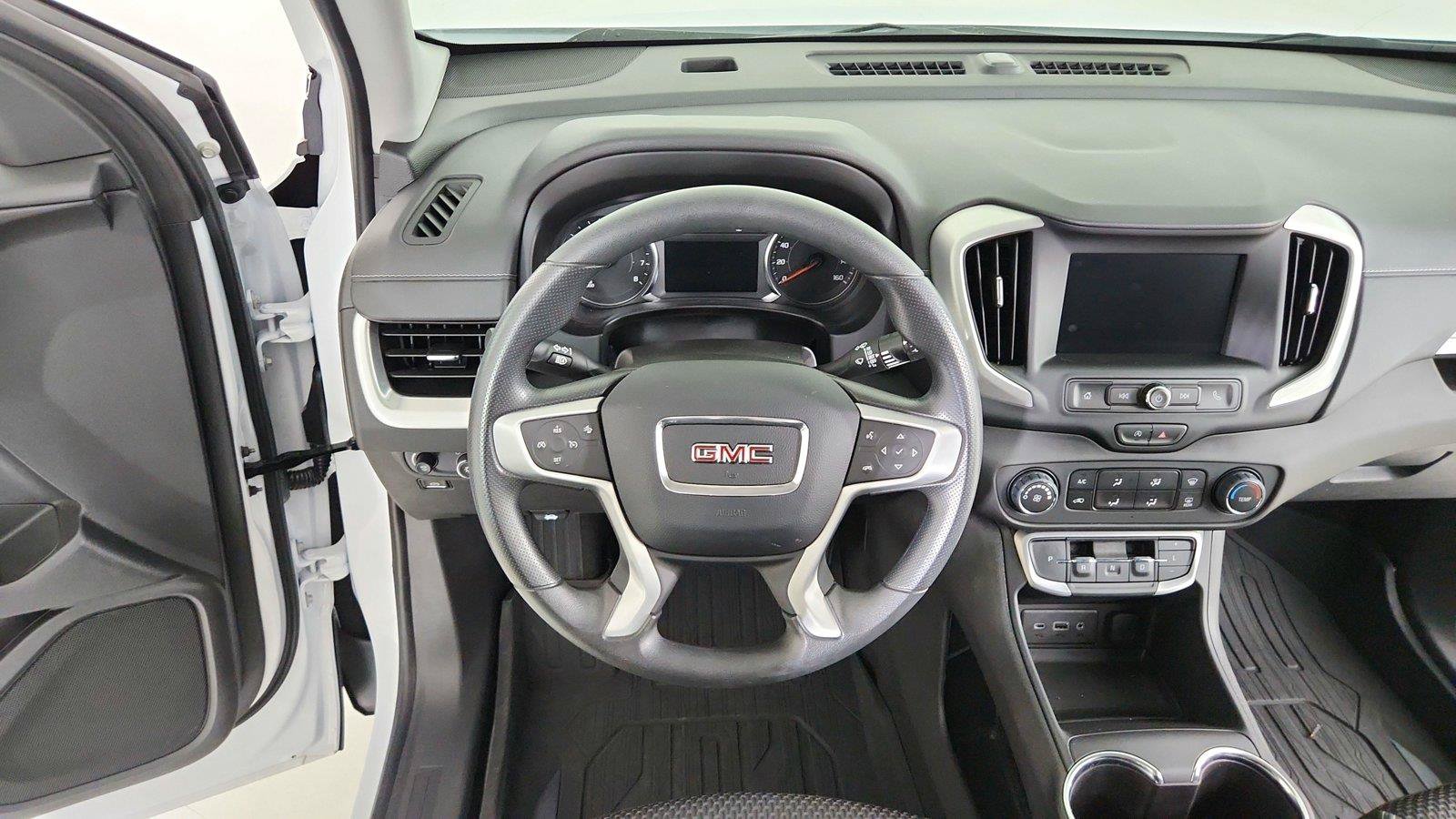 Used 2024 GMC Terrain SLE w/ LPO, Floor Liner Package AWD/4WD image 19
