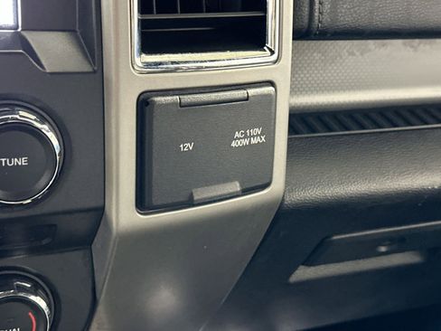 Used 2017 Ford F150 Lariat image 28