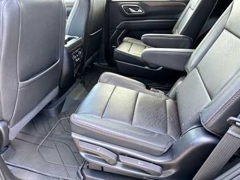 Used 2023 Chevrolet Tahoe High Country image 15