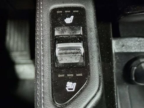 Used 2024 Kia Telluride EX w/ EX Captain's Chair Package AWD/4WD image 21