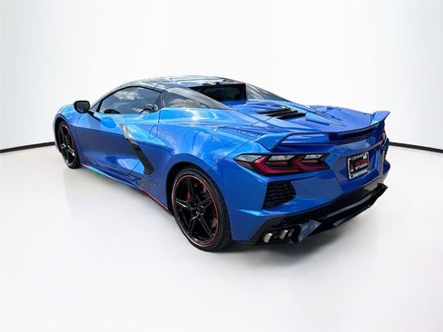 Used 2023 Chevrolet Corvette Stingray Premium Conv w/ Z51 Performance Package image 3