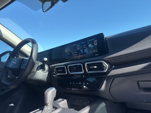 Certified 2026 Nissan Sentra SV image 27