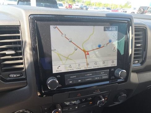 Used 2022 Nissan Frontier PRO-4X w/ Pro-4X Premium Package AWD/4WD image 3