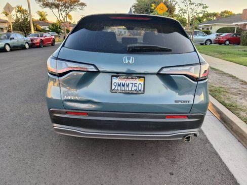 Used 2024 Honda HR-V Sport image 6