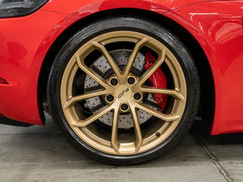 Used 2020 Porsche 718 Cayman GT4 RWD image 42