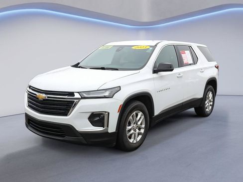 Used 2023 Chevrolet Traverse LS w/ LPO, Cargo Package AWD/4WD image 2
