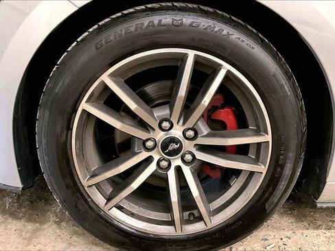 Used 2016 Ford Mustang Premium image 8