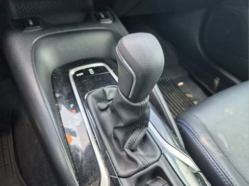 Used 2022 Toyota Corolla XSE FWD image 15