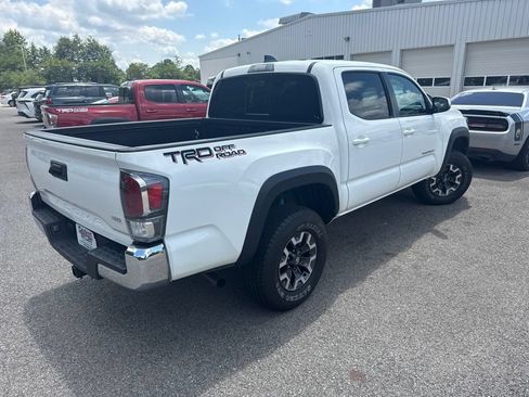Used 2023 Toyota Tacoma TRD Off-Road RWD image 5