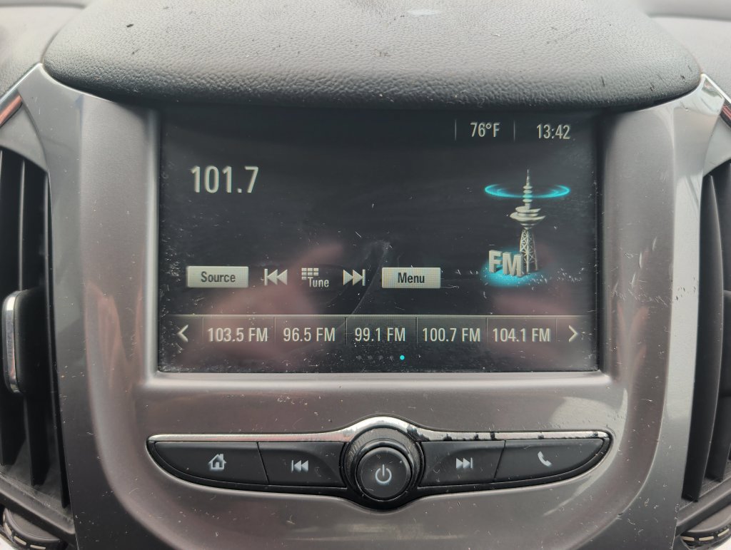 Used 2018 Chevrolet Cruze LT FWD image 12