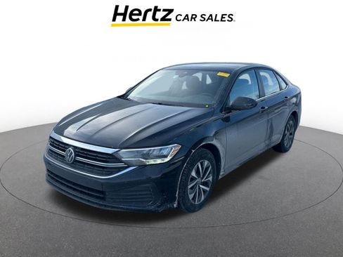Used 2024 Volkswagen Jetta S image 3