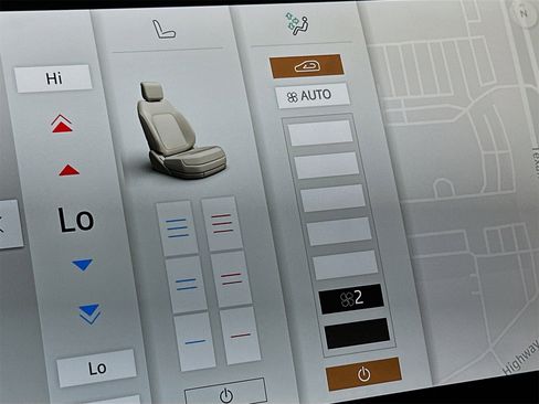 Used 2025 Land Rover Range Rover Sport Dynamic SE image 21