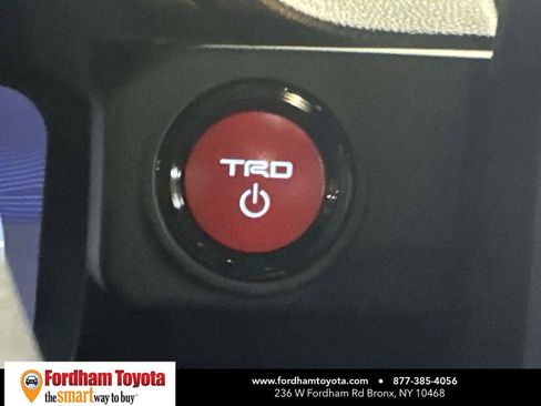 Used 2025 Toyota Tacoma TRD Off-Road AWD/4WD image 23