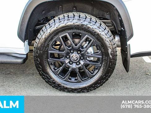 Used 2025 Toyota Sequoia 4WD image 16