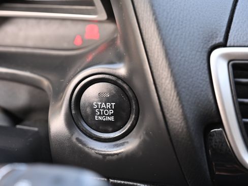 Used 2015 MAZDA MAZDA3 i Touring image 19