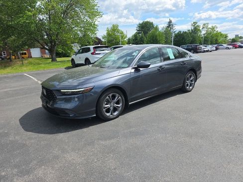 Used 2023 Honda Accord EX image 3
