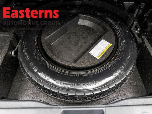 Used 2018 Toyota C-HR XLE FWD image 22