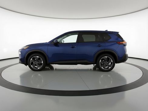 Used 2025 Nissan Rogue SV FWD image 5