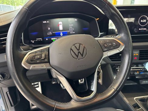 Used 2025 Volkswagen Jetta Sport FWD image 28